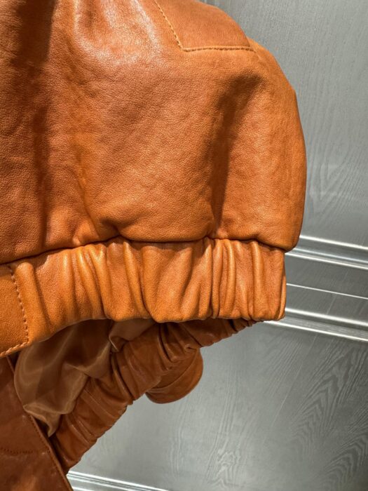 미우미우 나파 가죽 자켓 레플리카 미러급 SA급 S급 고퀄리티 하이엔드 최상급 의류 [남성여성공용] 10