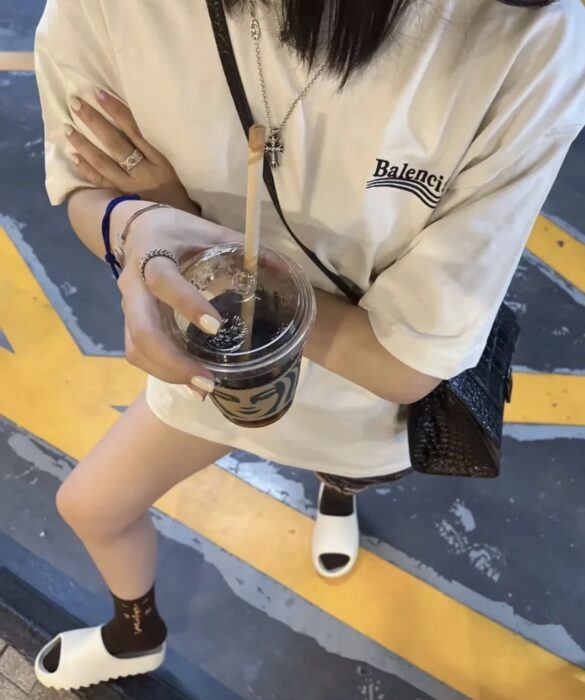 발렌시아가 반팔 티셔츠 레플리카 미러급 SA급 S급 고퀄리티 하이엔드 최상급 의류 [남성여성공용] 4