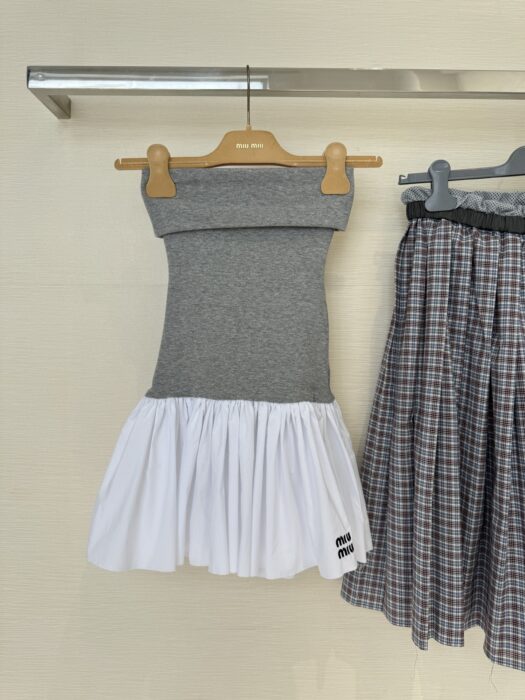 미우 미우 포플린 앤 저지 미니스커트 레플리카 미러급 SA급 S급 고퀄리티 하이엔드 최상급 의류 [여성] 23