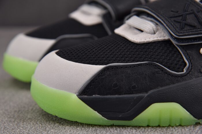 나이키 에어 조던 점프맨 잭 TR 트래비스 스캇 x Chase B Black 나이트 실버 IH7971-001 레플리카 미러급 SA급 S급 고퀄리티 최상급 하이엔드 신발 [남성여성공용] 10