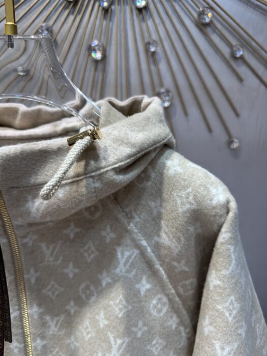 루이비통 리버서블 더블 페이스 집업 자켓 레플리카 미러급 SA급 S급 고퀄리티 하이엔드 최상급 의류 [여성] 10