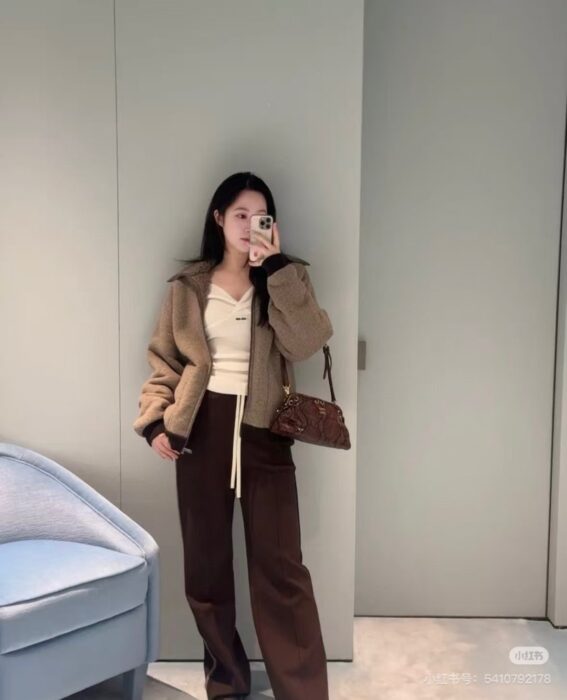 미우미우 코튼 플리스 집업 블루종 자켓 레플리카 미러급 SA급 S급 고퀄리티 하이엔드 최상급 의류 [여성] 13