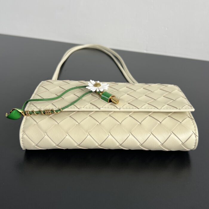 보테가베네타 안디아모 데이지 파우치백 838870 아이보리 레플리카 미러급 SA급 S급 고퀄리티 최상급 하이엔드 크로스백 가방 [여성] 6