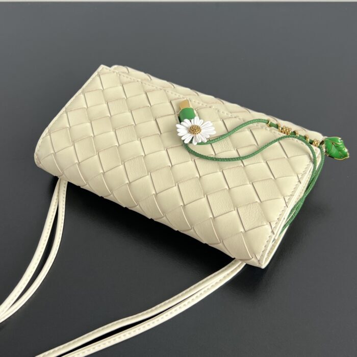 보테가베네타 안디아모 데이지 파우치백 838870 아이보리 레플리카 미러급 SA급 S급 고퀄리티 최상급 하이엔드 크로스백 가방 [여성] 7