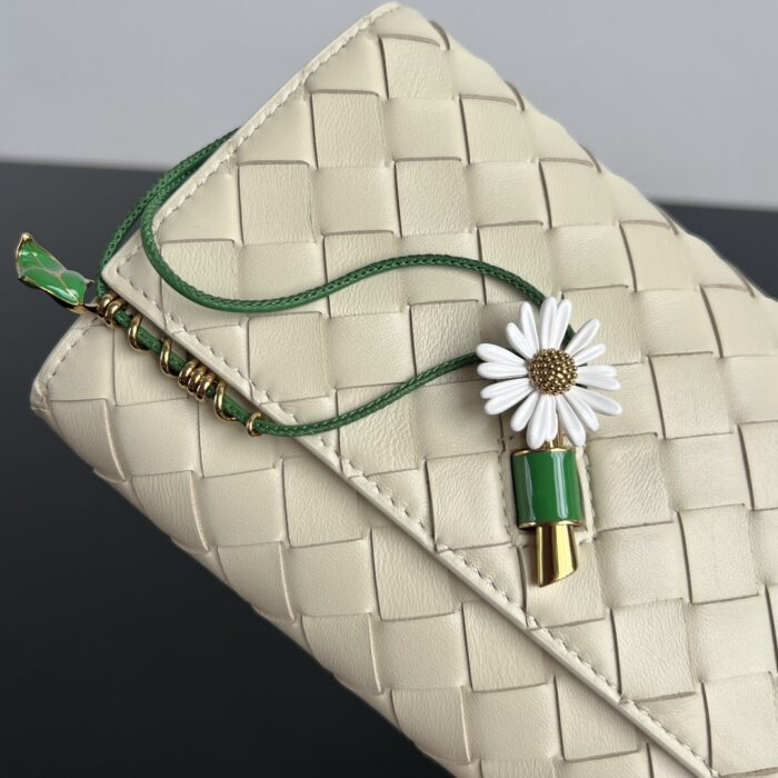 보테가베네타 안디아모 데이지 파우치백 838870 아이보리 레플리카 미러급 SA급 S급 고퀄리티 최상급 하이엔드 크로스백 가방 [여성] 8