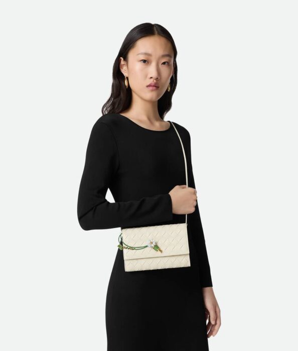 보테가베네타 안디아모 데이지 파우치백 838870 아이보리 레플리카 미러급 SA급 S급 고퀄리티 최상급 하이엔드 크로스백 가방 [여성]