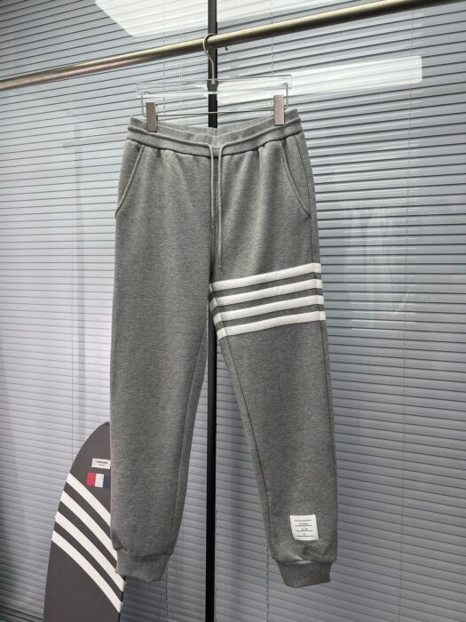 톰브라운 사선 클래식 스웨트팬츠 그레이 레플리카 미러급 SA급 S급 고퀄리티 하이엔드 최상급 의류 [남성여성공용] 2