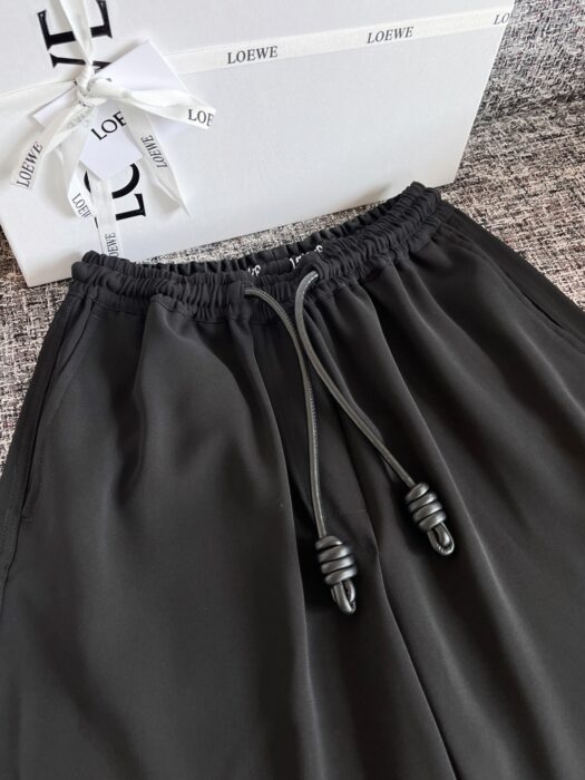 로에베 스트레치 비스코스 소재의 크롭 팬츠 레플리카 미러급 SA급 S급 고퀄리티 하이엔드 최상급 의류 [여성] 17