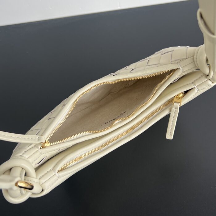 보테가베네타 제멜리 796638 아이보리 크로스백 레플리카 미러급 SA급 S급 고퀄리티 최상급 하이엔드 가방 [여성] 4