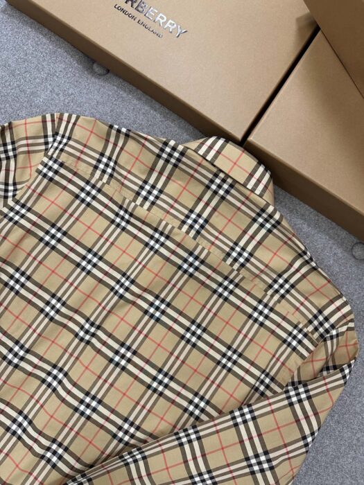 버버리 클래식 체크 코튼 포플린 셔츠 레플리카 미러급 SA급 S급 고퀄리티 하이엔드 최상급 의류 [남성여성공용] 22