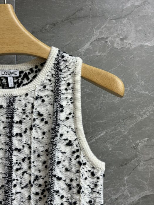 로에베 니트 베스트 레플리카 미러급 SA급 S급 고퀄리티 하이엔드 최상급 의류 [여성] 13