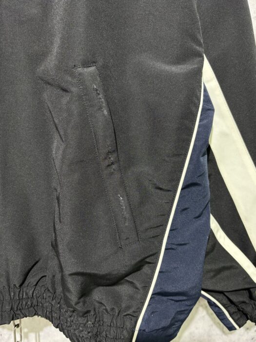 발렌시아가 루즈핏 배색 이음 자켓 바람막이 블랙 레플리카 미러급 SA급 S급 고퀄리티 하이엔드 최상급 의류 [남성여성공용] 15