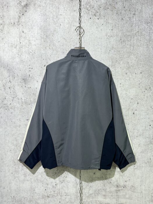 발렌시아가 루즈핏 배색 이음 자켓 바람막이 베이지 레플리카 미러급 SA급 S급 고퀄리티 하이엔드 최상급 의류 [남성여성공용] 4