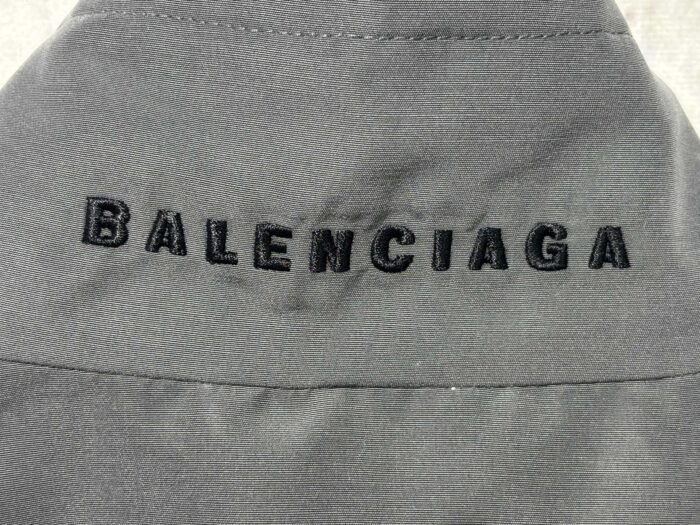 발렌시아가 루즈핏 배색 이음 자켓 바람막이 베이지 레플리카 미러급 SA급 S급 고퀄리티 하이엔드 최상급 의류 [남성여성공용] 19