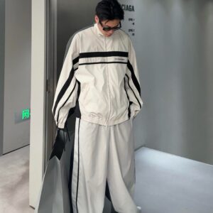 발렌시아가 루즈핏 배색 이음 자켓 바람막이 베이지 레플리카 미러급 SA급 S급 고퀄리티 하이엔드 최상급 의류 [남성여성공용]