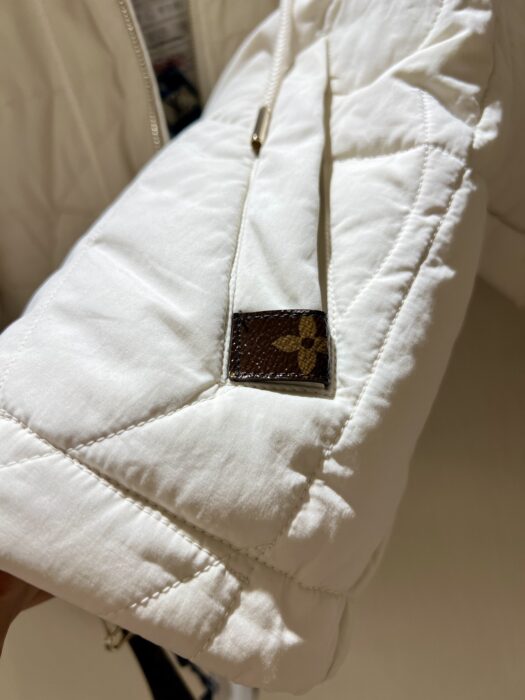 루이비통 퀼티드 모노그램 플라워 자켓 레플리카 미러급 SA급 S급 고퀄리티 하이엔드 최상급 의류 [여성] 18