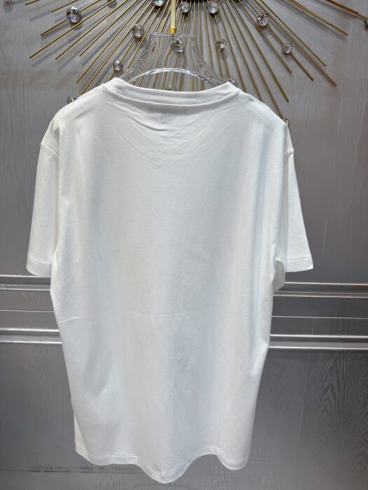 루이비통 25SS 파리 체인 반팔티 레플리카 미러급 SA급 S급 고퀄리티 하이엔드 최상급 의류 [남성여성공용] 4