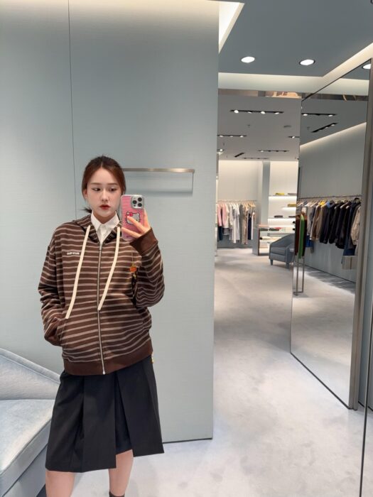 미우 미우 스트라이프 코튼 플리스 후드 자켓 레플리카 미러급 SA급 S급 고퀄리티 하이엔드 최상급 의류 [여성] 6