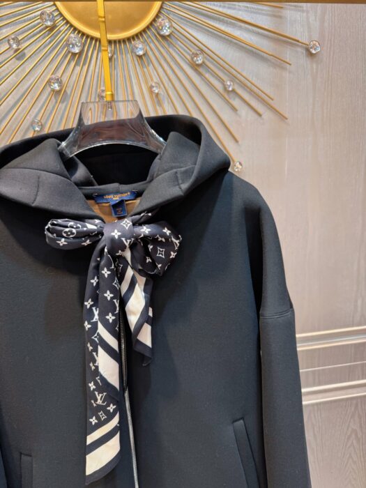 루이비통 모노그램 스카프 지퍼 후드 레플리카 미러급 SA급 S급 고퀄리티 하이엔드 최상급 의류 [여성] 3