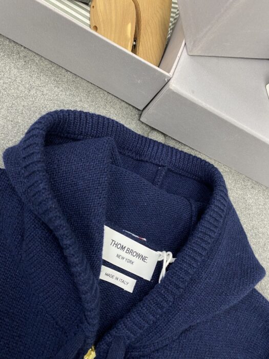 톰브라운 지퍼 후드 자켓 레플리카 미러급 SA급 S급 고퀄리티 하이엔드 최상급 의류 [남성여성공용] 19