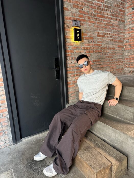 프라다 큰 포켓 단색 루즈핏 카고 청바지 레플리카 미러급 SA급 S급 고퀄리티 하이엔드 최상급 의류 [남성]