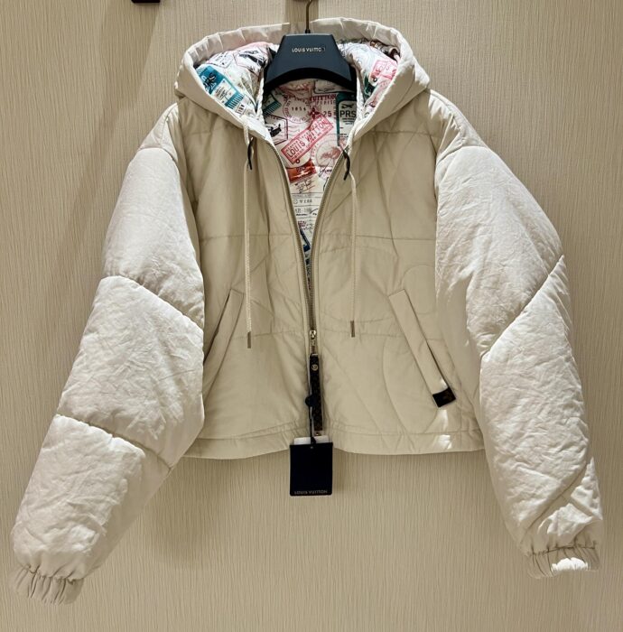 루이비통 퀼티드 모노그램 플라워 자켓 레플리카 미러급 SA급 S급 고퀄리티 하이엔드 최상급 의류 [여성] 8