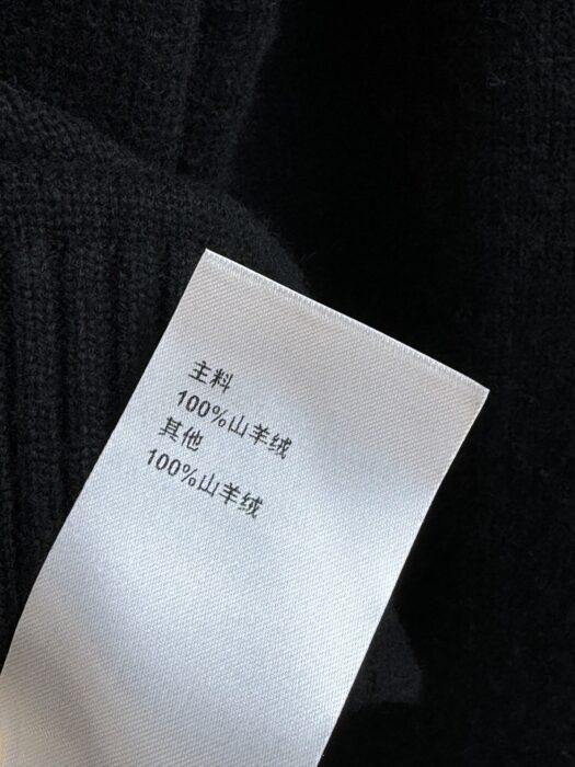 루이비통 시그니처 니트 풀오버 레플리카 미러급 SA급 S급 고퀄리티 하이엔드 최상급 의류 [여성] 8