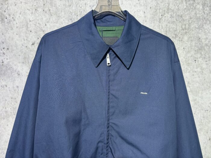 프라다 미니 모노그램 지퍼 자켓 네이비 레플리카 미러급 SA급 S급 고퀄리티 하이엔드 최상급 의류 [남성여성공용] 5