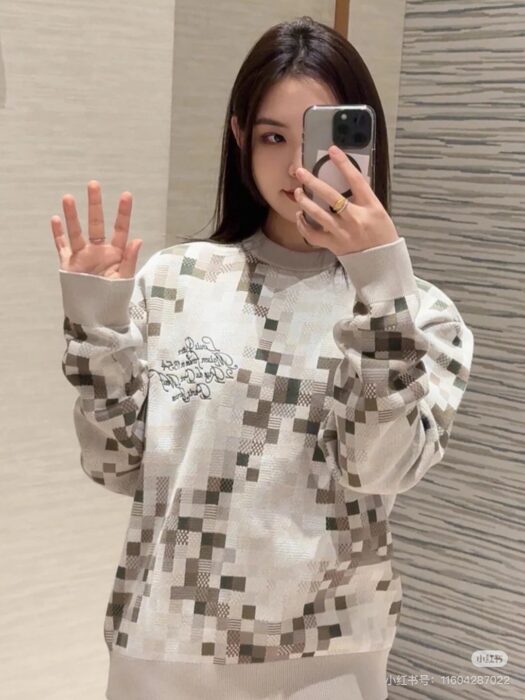 루이비통 그래픽 크루넥 레플리카 미러급 SA급 S급 고퀄리티 하이엔드 최상급 의류 [남성여성공용] 3