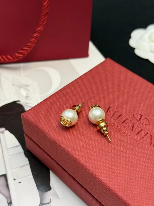 발렌티노 Valent 골드 로고 진주 귀걸이 레플리카 미러급 SA급 S급 고퀄리티 최상급 하이엔드 악세사리 [여성] 3