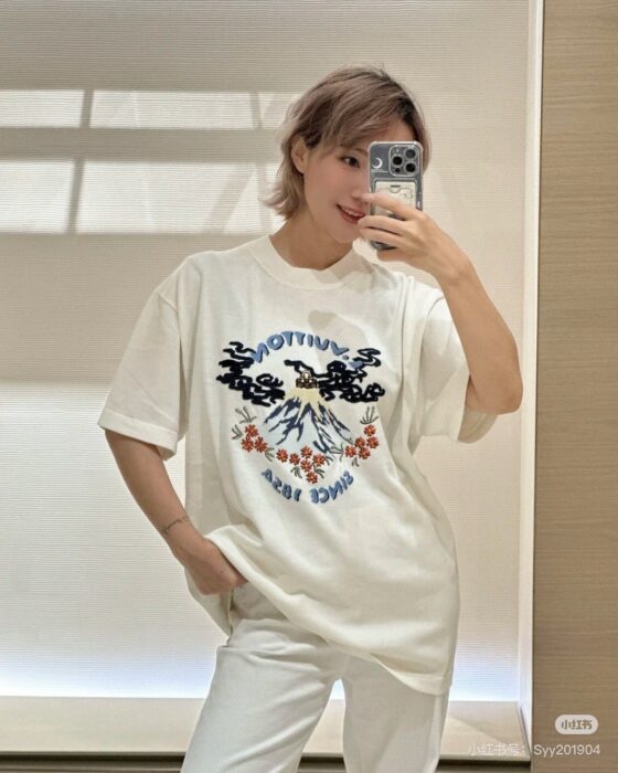 루이비통 쇼트 슬리브드 니티드 크루넥 레플리카 미러급 SA급 S급 고퀄리티 하이엔드 최상급 의류 [여성] 2