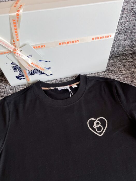 버버리 하트 코튼 티셔츠 레플리카 미러급 SA급 S급 고퀄리티 하이엔드 최상급 의류 [여성] 25