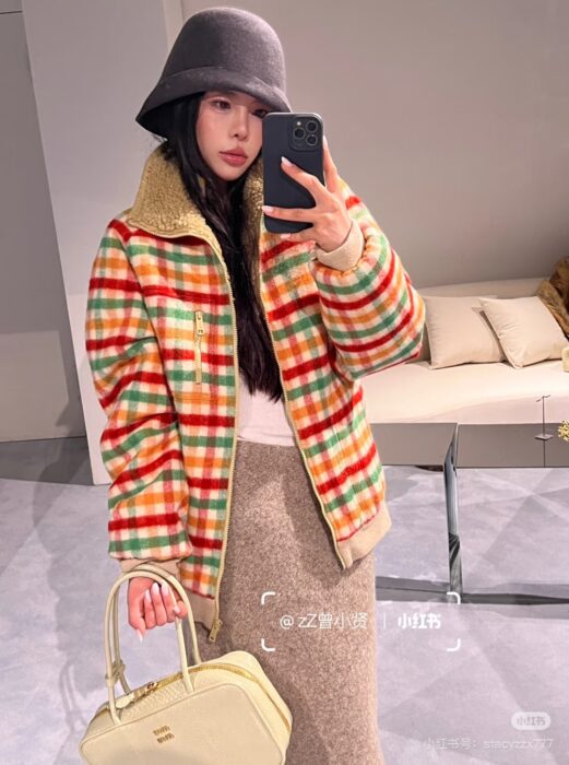 미우미우 플리스 안감 체크 블루종 자켓 레플리카 미러급 SA급 S급 고퀄리티 하이엔드 최상급 의류 [여성] 16