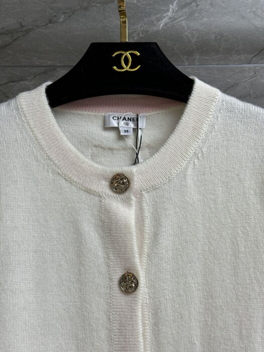 샤넬 버튼 니트 가디건 레플리카 미러급 SA급 S급 고퀄리티 하이엔드 최상급 의류 [여성] 6