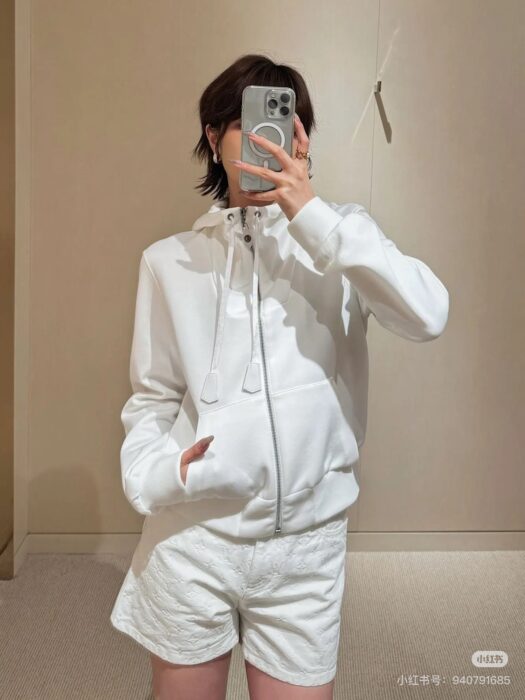 루이비통 레더 액센트 후디 레플리카 미러급 SA급 S급 고퀄리티 하이엔드 최상급 의류 [여성] 2