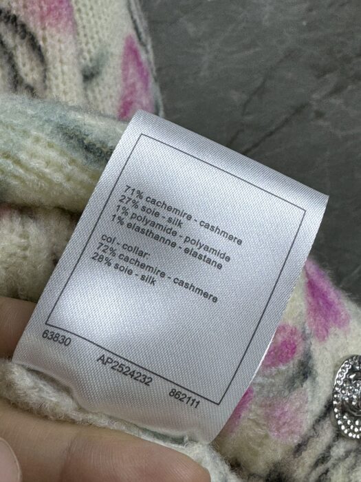샤넬 캐시미어 가디건 레플리카 미러급 SA급 S급 고퀄리티 하이엔드 최상급 의류 [남성여성공용] 12