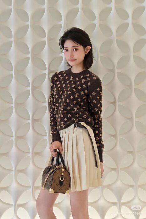 루이비통 3D 모노그램 니트 풀오버 레플리카 미러급 SA급 S급 고퀄리티 하이엔드 최상급 의류 [여성] 3