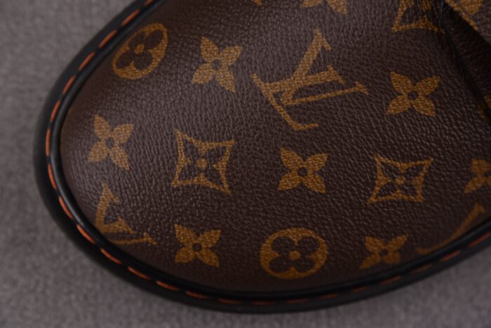 루이비통 이지 브라운 슬리퍼 레플리카 미러급 SA급 S급 고퀄리티 최상급 하이엔드 신발 [남성여성공용] 7