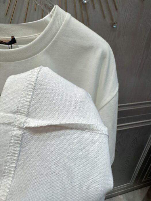 루이비통 플로킹 레더 반팔티 레플리카 미러급 SA급 S급 고퀄리티 하이엔드 최상급 의류 [남성여성공용] 7