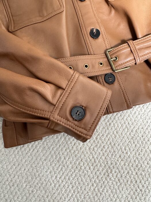 생로랑 벨트 가죽 자켓 브라운 레플리카 미러급 SA급 S급 고퀄리티 하이엔드 최상급 의류 [여성] 13
