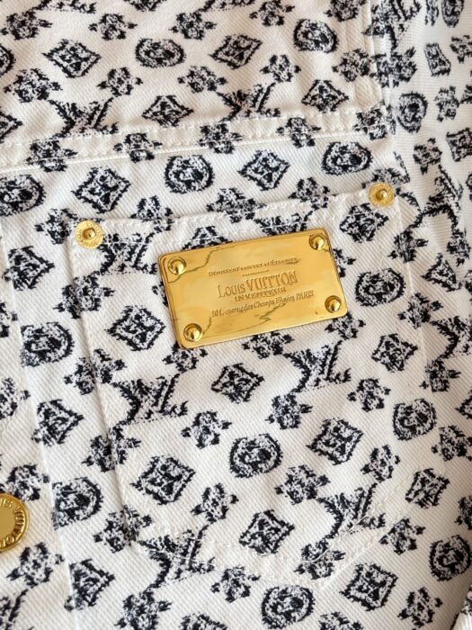 루이비통 블러리 모노그램 자켓 레플리카 미러급 SA급 S급 고퀄리티 하이엔드 최상급 의류 [여성] 21