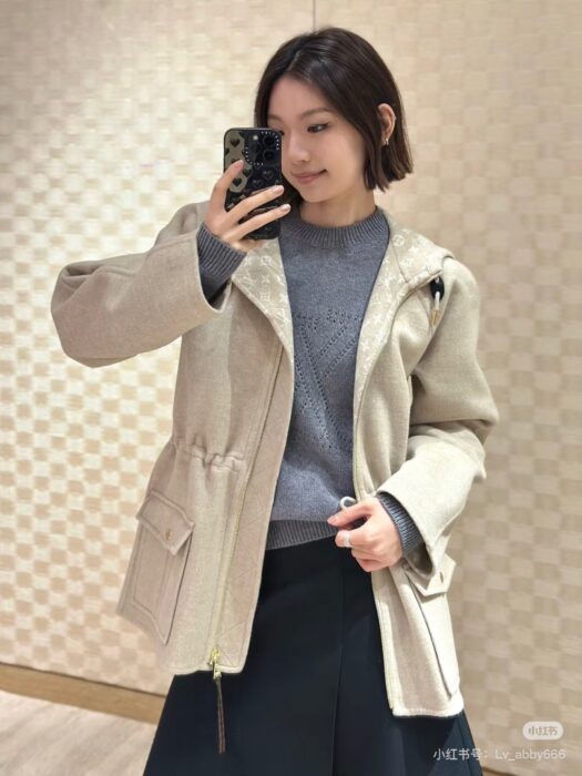 루이비통 더블 페이스 후디드 파카 레플리카 미러급 SA급 S급 고퀄리티 하이엔드 최상급 의류 [여성] 11