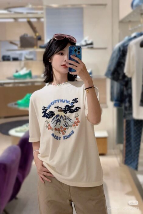 루이비통 쇼트 슬리브드 니티드 크루넥 레플리카 미러급 SA급 S급 고퀄리티 하이엔드 최상급 의류 [여성] 3