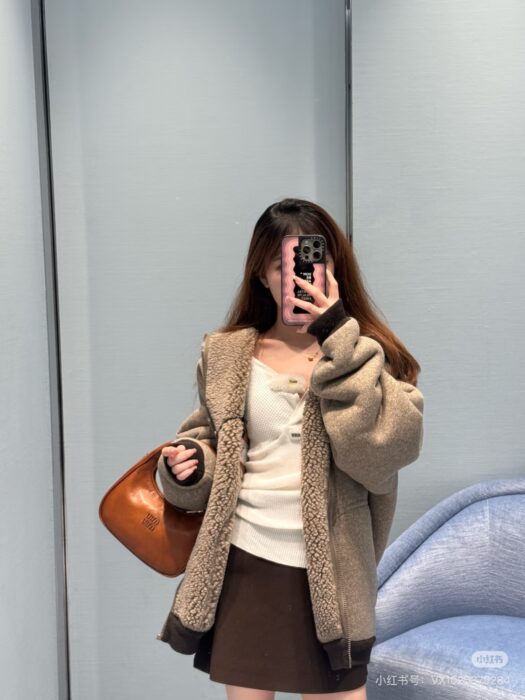 미우미우 코튼 플리스 집업 블루종 자켓 레플리카 미러급 SA급 S급 고퀄리티 하이엔드 최상급 의류 [여성] 15