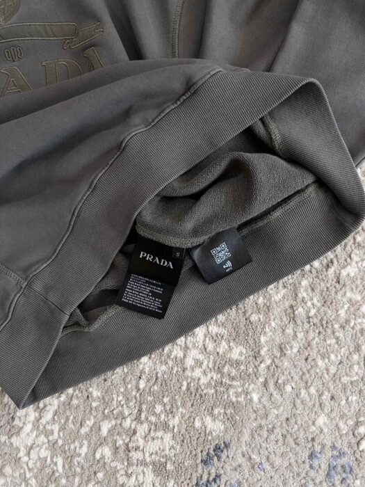 프라다 자수 후드 레플리카 미러급 SA급 S급 고퀄리티 하이엔드 최상급 의류 [남성여성공용] 18