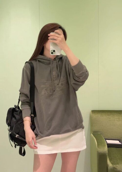 프라다 자수 후드 레플리카 미러급 SA급 S급 고퀄리티 하이엔드 최상급 의류 [남성여성공용] 11