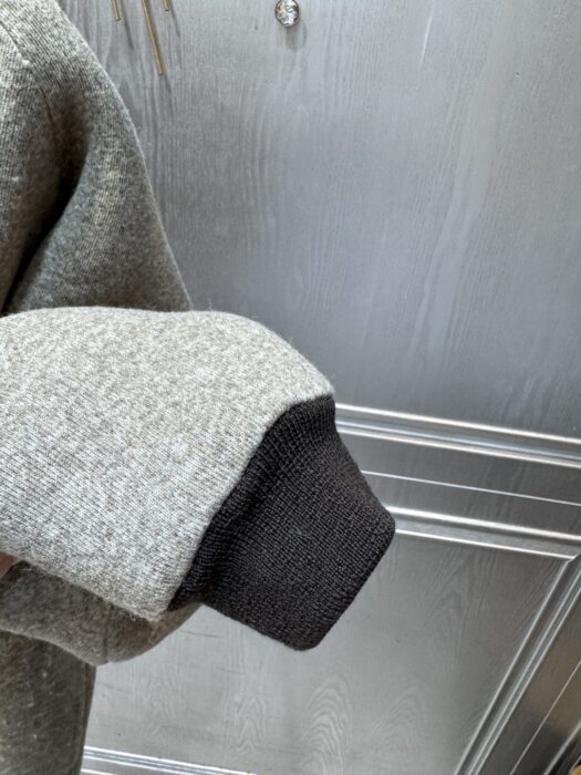 미우미우 코튼 플리스 집업 블루종 자켓 레플리카 미러급 SA급 S급 고퀄리티 하이엔드 최상급 의류 [여성] 4