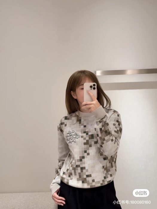 루이비통 그래픽 크루넥 레플리카 미러급 SA급 S급 고퀄리티 하이엔드 최상급 의류 [남성여성공용] 10