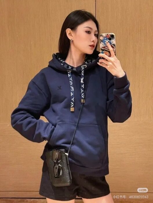 루이비통 코튼 후디 네이비 레플리카 미러급 SA급 S급 고퀄리티 하이엔드 최상급 의류 [남성여성공용] 5