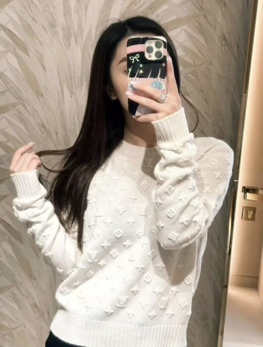 루이비통 모노그램 니트 스웨터 레플리카 미러급 SA급 S급 고퀄리티 하이엔드 최상급 의류 [여성] 11